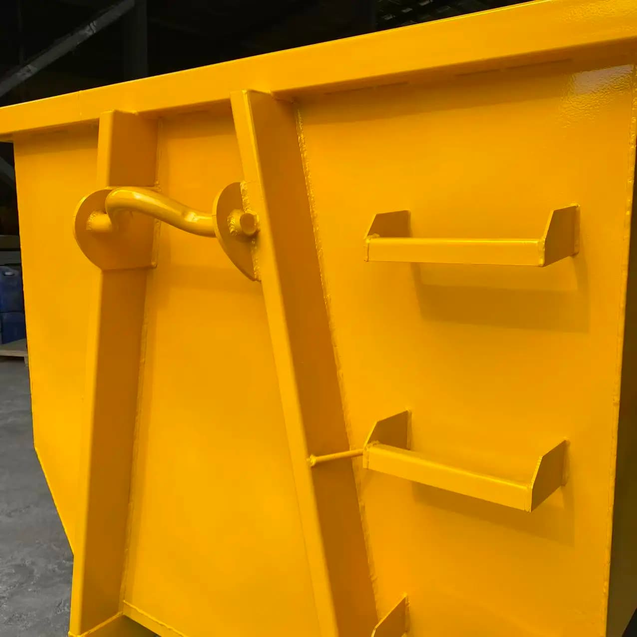 Large Recycle Hook Lift Container Steel Hook Lift Bin Low Price Waste Treatment Machine with Rollers Factory Wholesale
