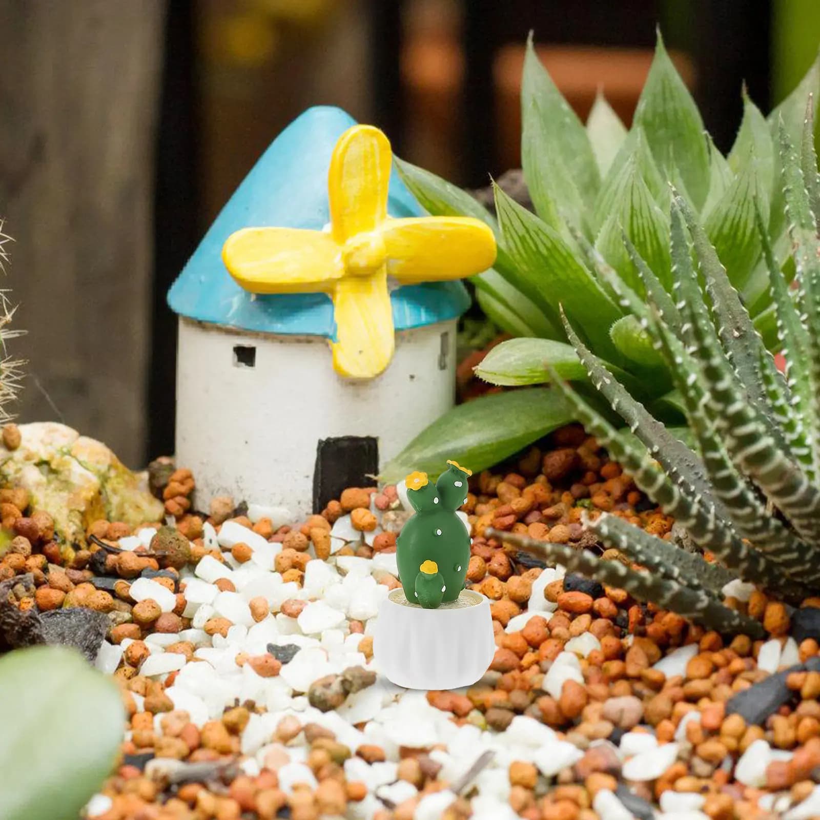 4Pcs Mini Fake Potted Cactus Artificial Plants Resin Bonsai Desktop Home Office Decoration Mini Office Desk Accessories