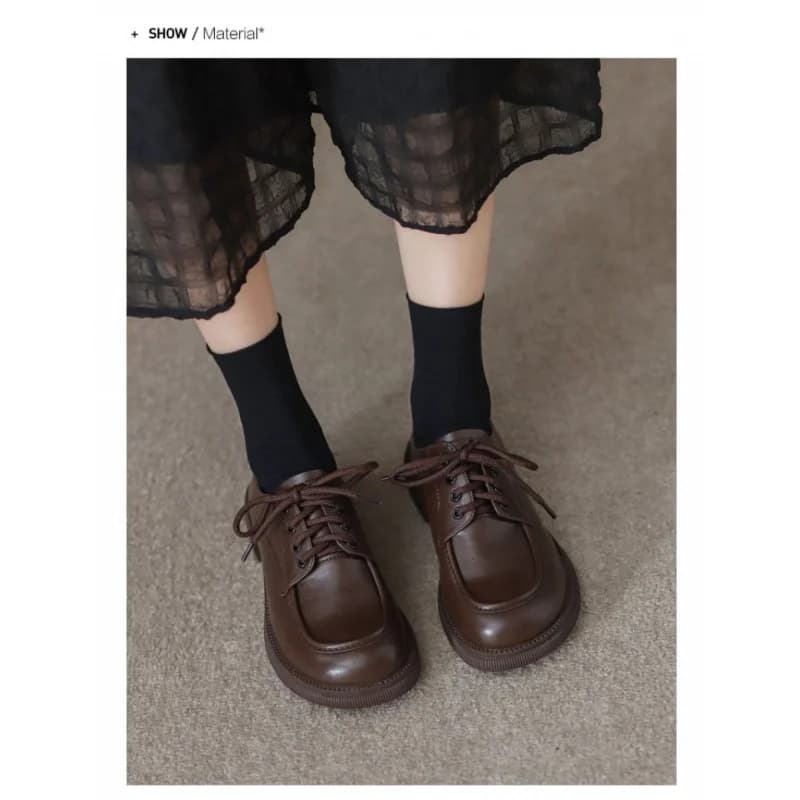 2026 Moccassini tightened spring/autumn and oxford slip-on shoes, décolleté with low British style heel retro for commuters
