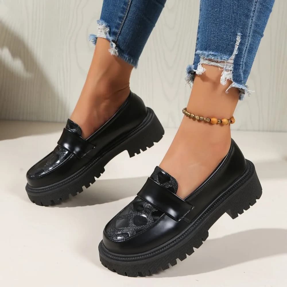 Mocassini con plateau casual Donna 2025 Scarpe in pelle PU marrone nero stile britannico per donna Comfort Slip on Flats Taglie forti