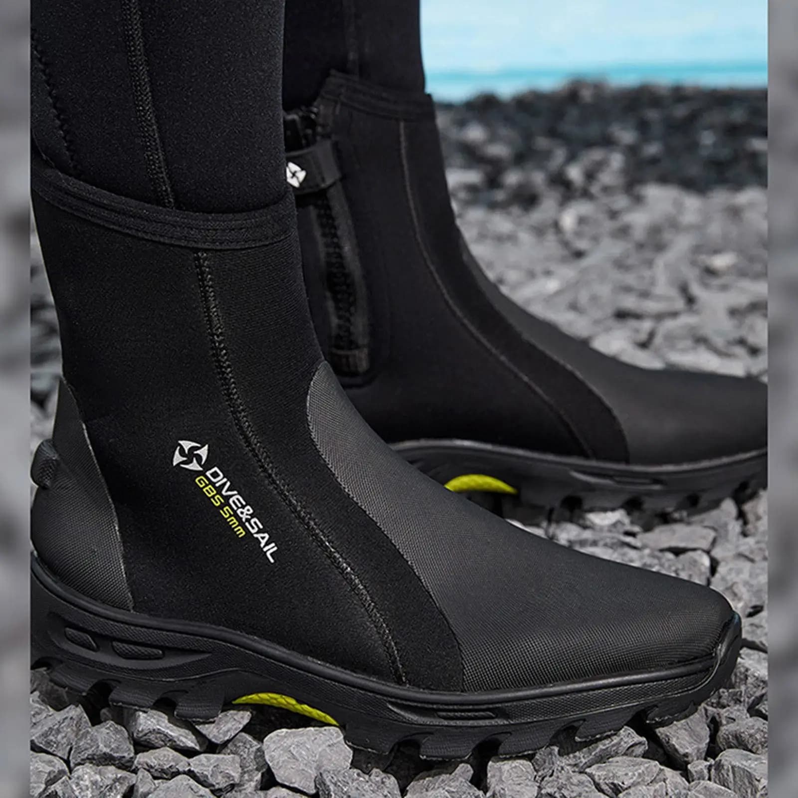 Scarpe Subacquee Anfibie con Suola Rigida Antiscivolo, Calzature Impermeabili per Sport Acquatici, Snorkeling e Kayak