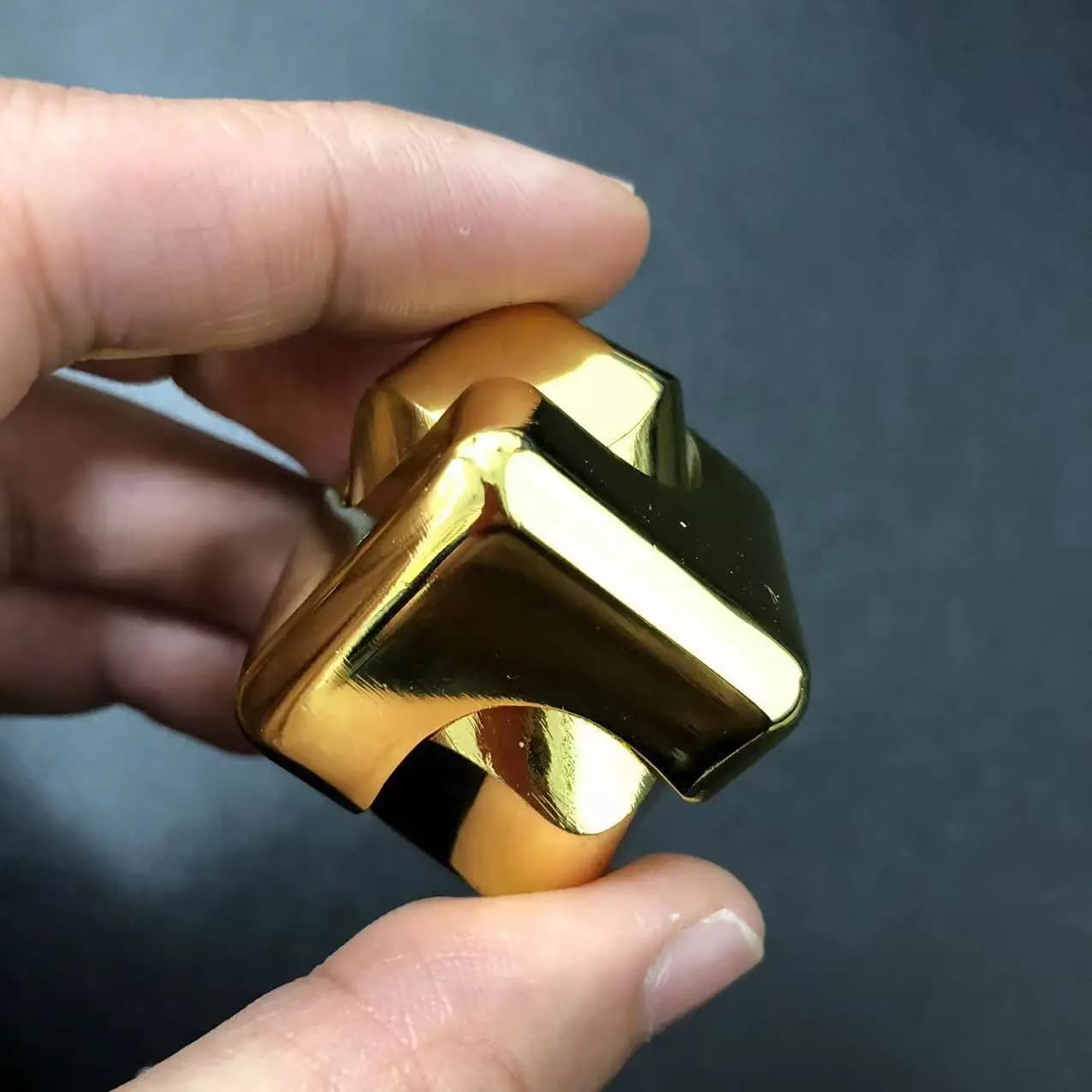 Spinner Antistress Quadrato in Metallo - Giocattolo Antiansia per le Dita, Fidget Spinner Manuale, Giocattolo per Bambini Vent Flipo Flip