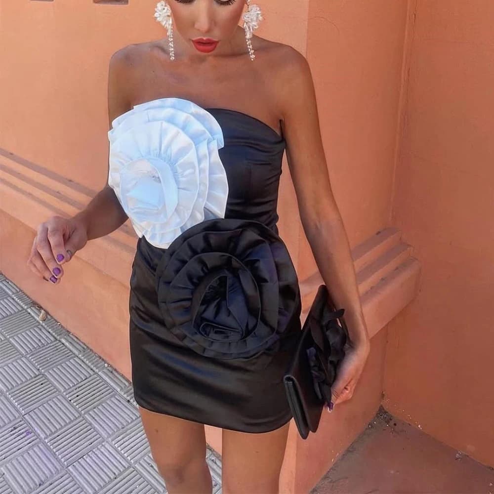 Flechazo Simple Mini Evening Dress Strapless Satin with White and Black 3D Handmade Flower Above Knee Customized Party Gowns