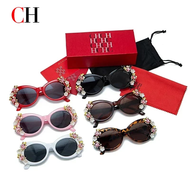 Occhiali da Sole Ovali CH Fashion per Donne, Design di Lusso con Fiori in Strass, Protezione UV, per Uso Quotidiano