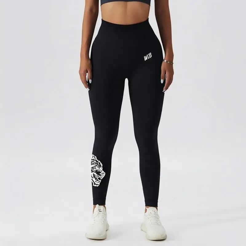 Nuovi pantaloni da yoga a vita alta da donna con stampa di teste di lupo, leggings sportivi aderenti e altamente elasticizzati.