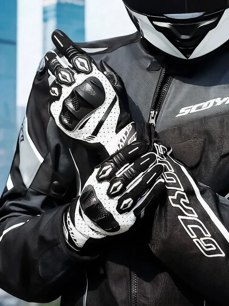 SCOYCO Summer Motorcycle Gloves Microfiber Punching Ventilate Touch Screen Carbon Fiber TPU Protection Motocross Gloves