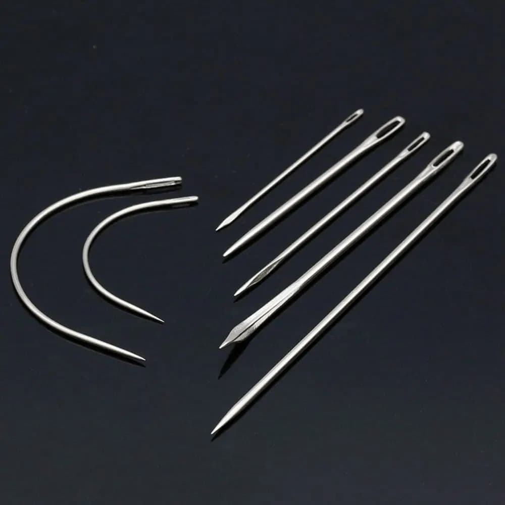 Set di 7 Aghi Curvi in Pelle per Cucito e Riparazione Artigianale di Tela