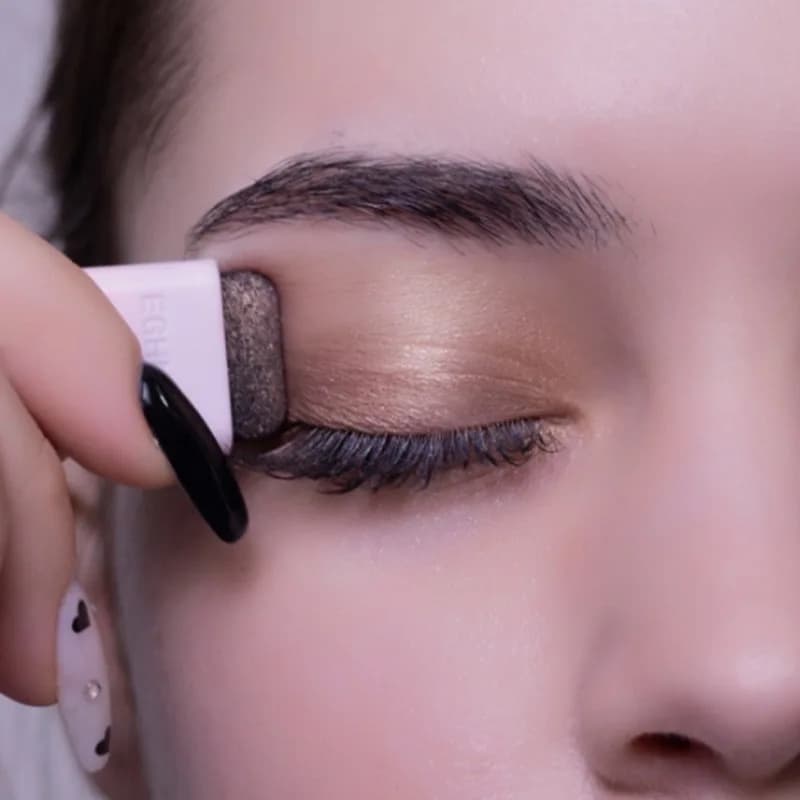 Mini Palette Ombretti Bicolore Effetto Perla con Pennello Incluso, Ombretto Cosmetico Brillante e Scintillante per un Look Smokey Eye