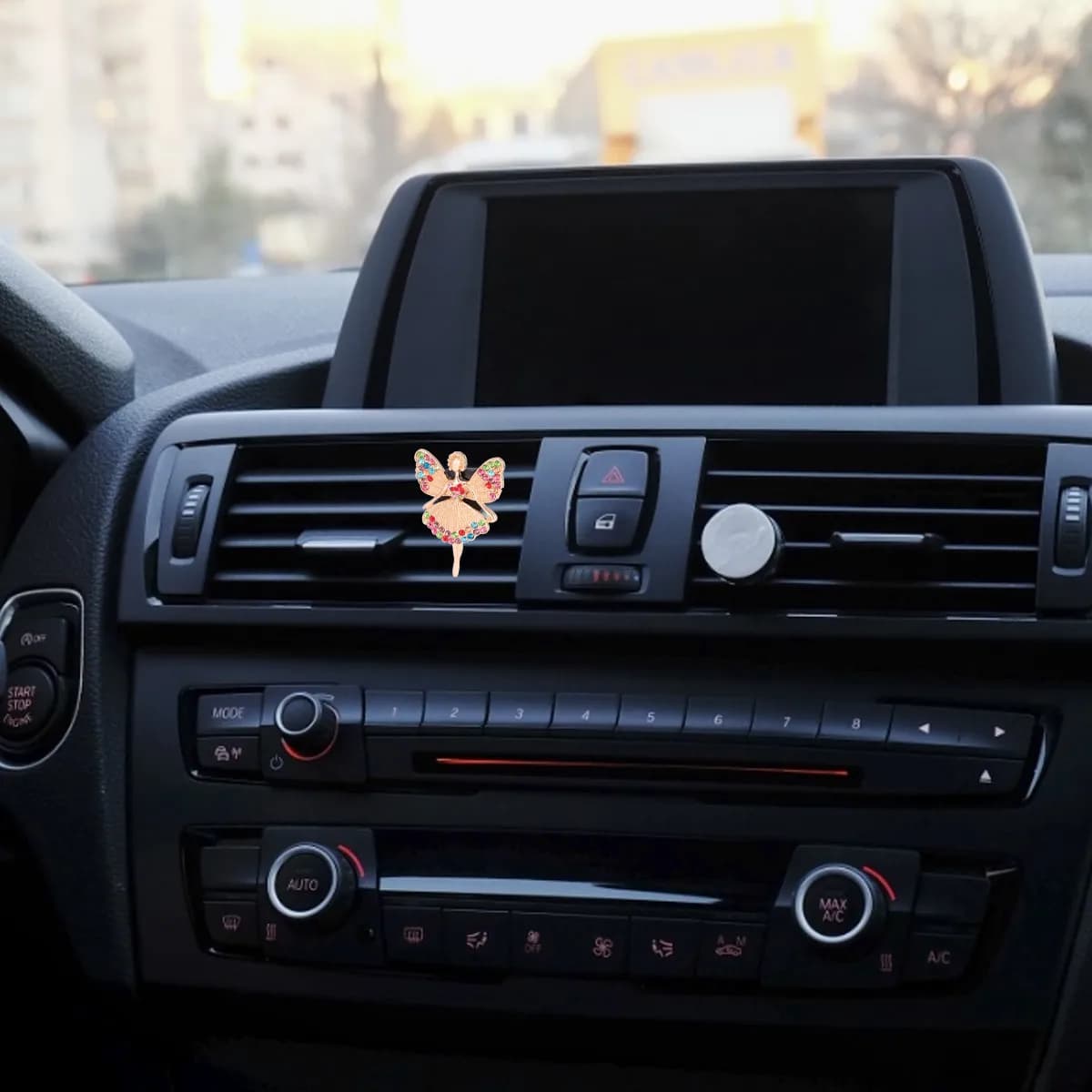 Auto Scenter Clip for Seven Color Metal, Mini Aromi Diffuser for Air Bottles, Car Interior Ornament