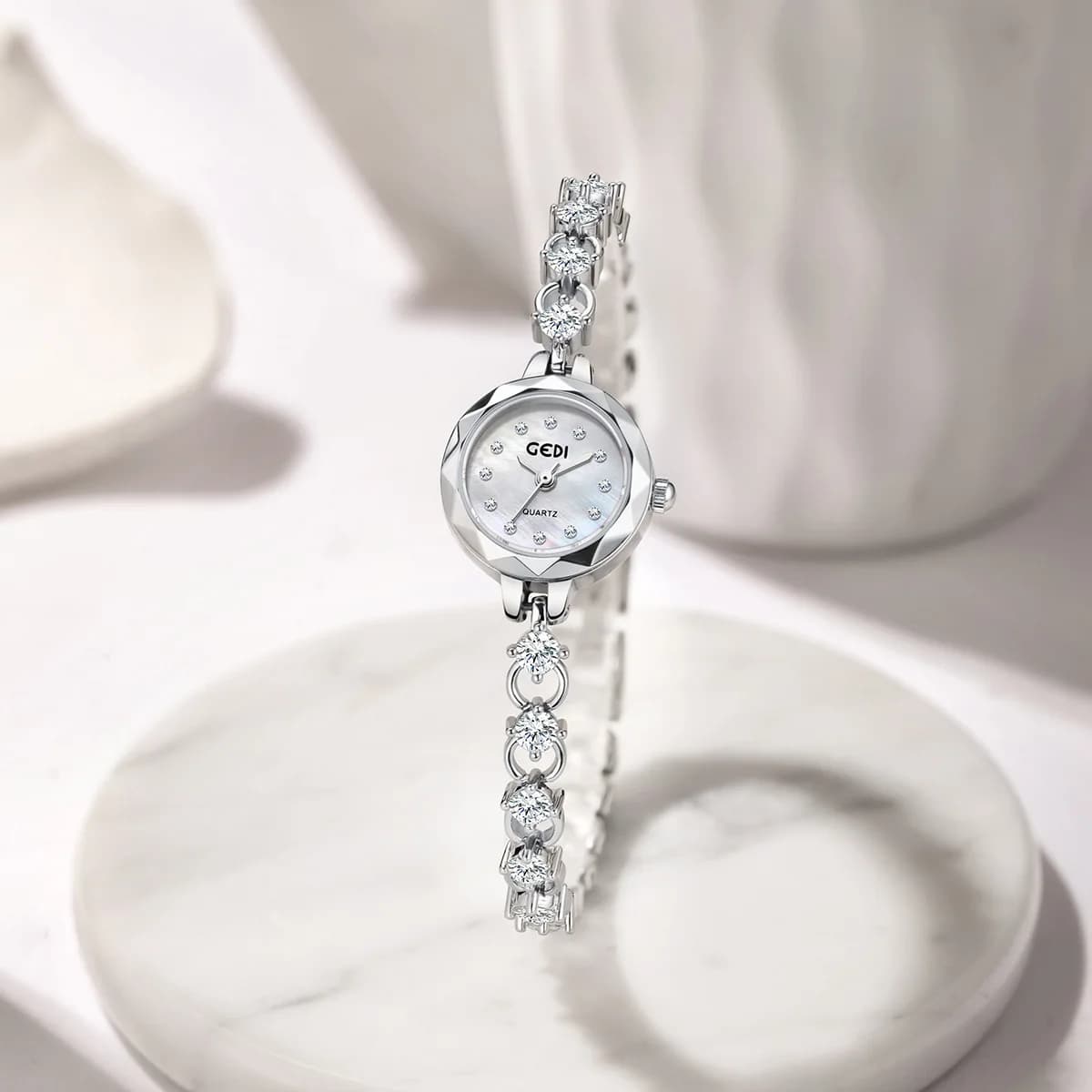 UTHAI CQ467 Women's Watch Style Light Luxury Bracelet, Beimu Fashion Trendy Tempering, Quartz Watch, Women's Watch