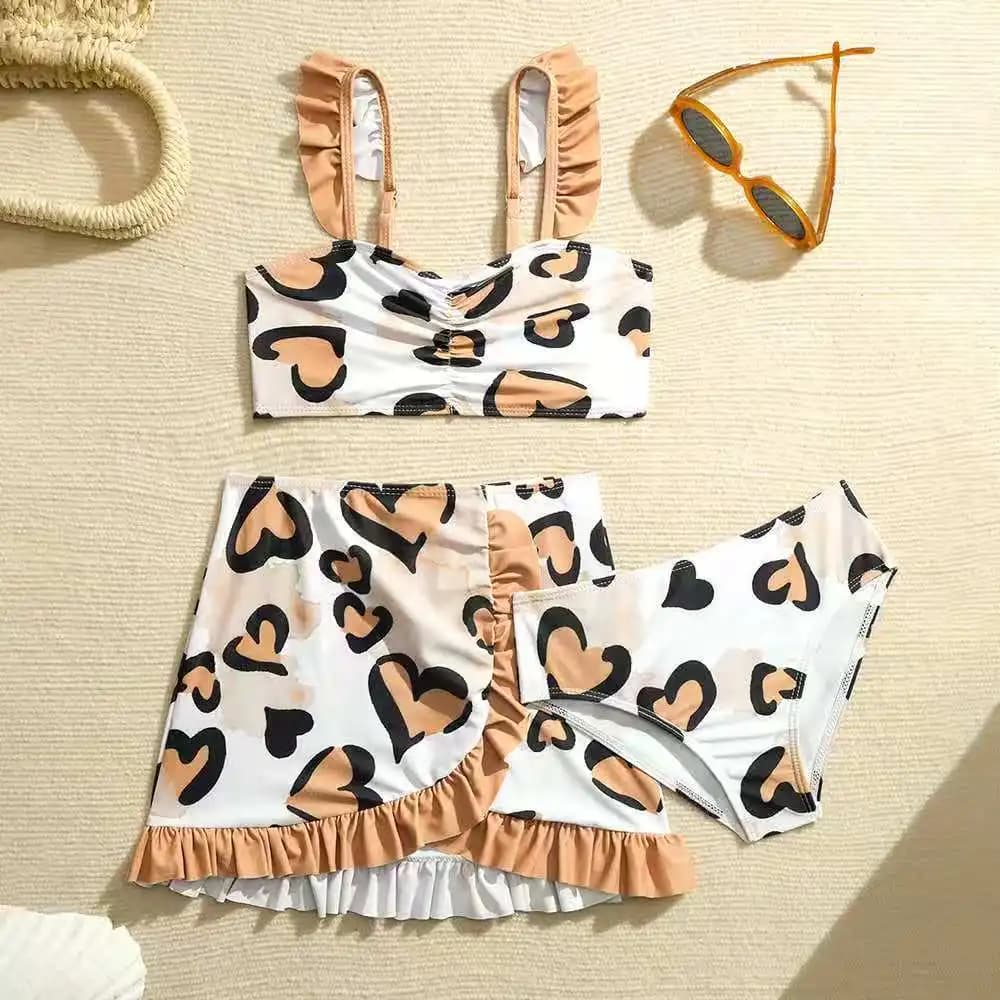 Swimwear for girls 3 pieces with heart print, high waist bikini and beach skirt, for children 4-7 years, swimsuit for babies and small children