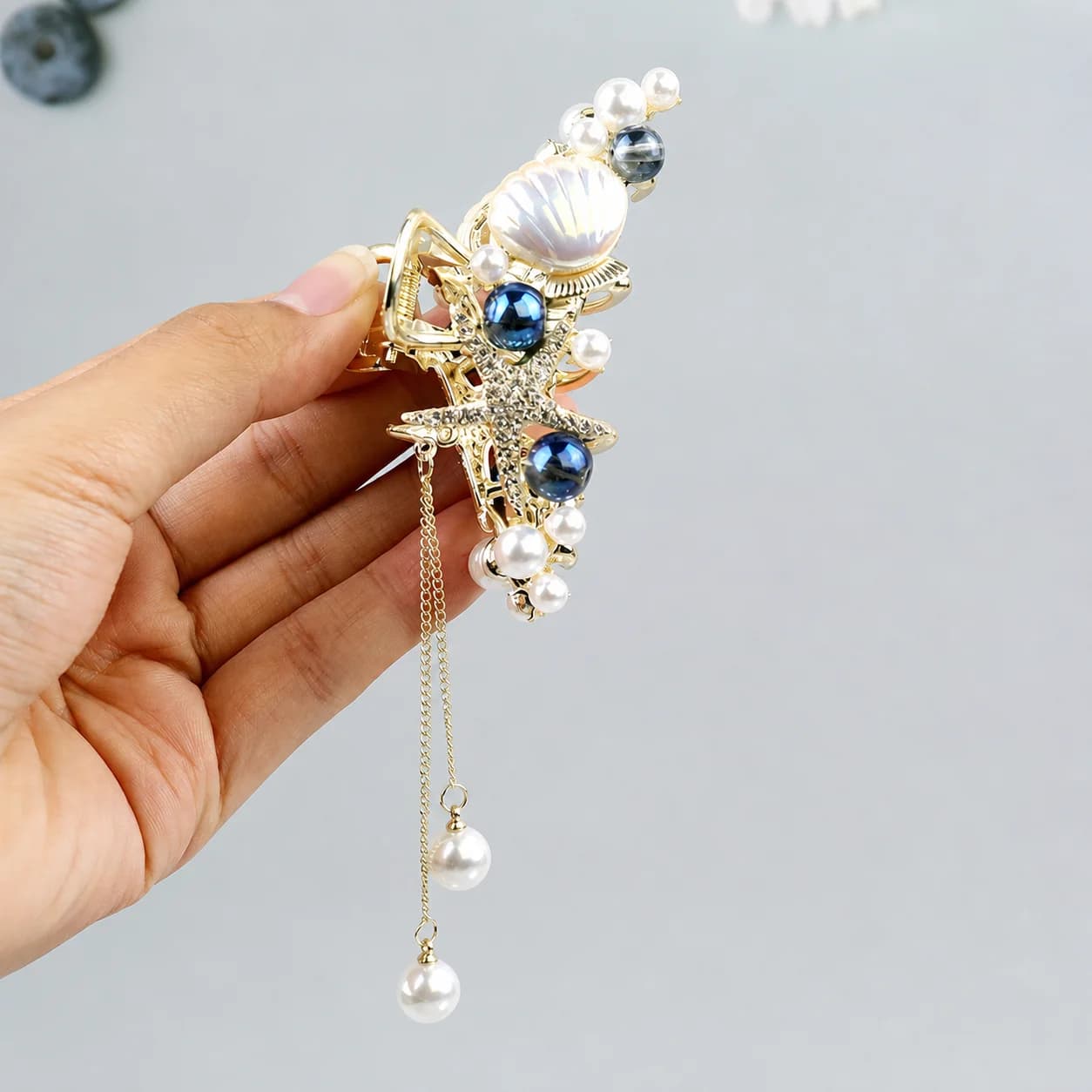 Alloy Hair Claw Clip for Vacation Women Ocean Starfish Shell Tassel Large Jaw Clip for Thick Long Hair Beach Accessory