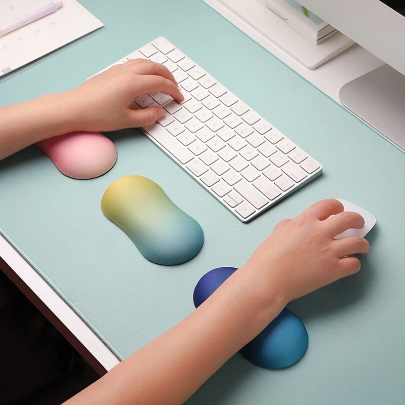 【Poggiapolsi per mouse da scrivania in silicone, cuscino morbido per tastiera, per computer portatile, PC, per ufficio e studenti】