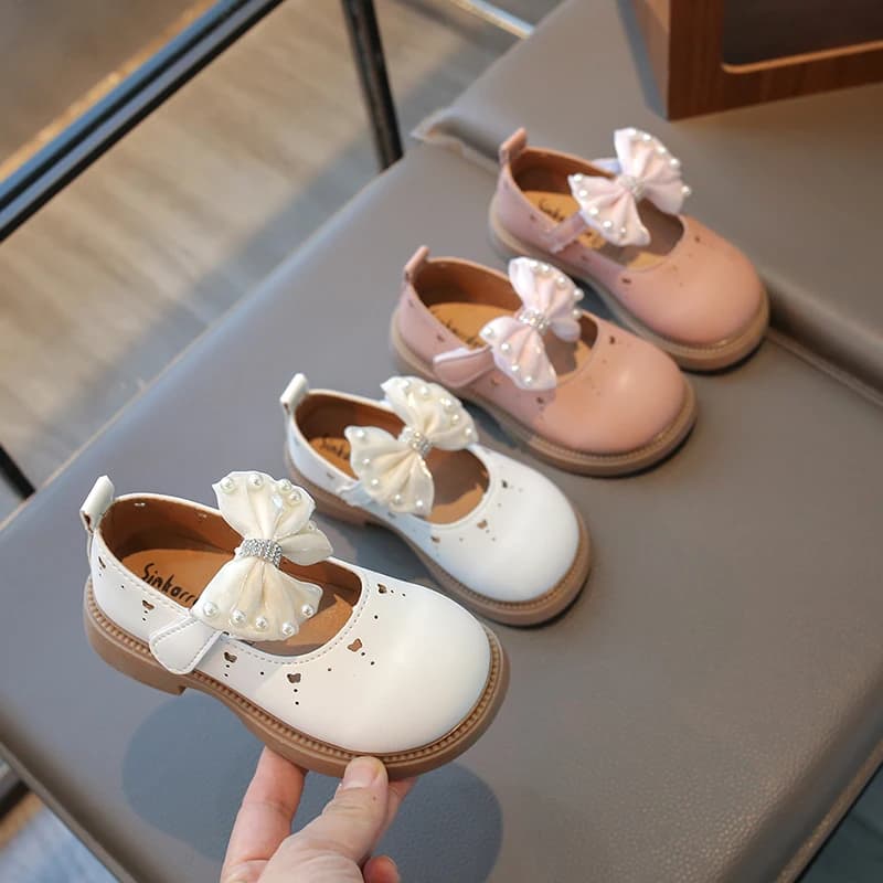 Children's Leather Casual Shoes 2025 Spring Girls' Soft Sole Non-slip Shoes Baby Shoes Bow Sparkling Pearl Sandal