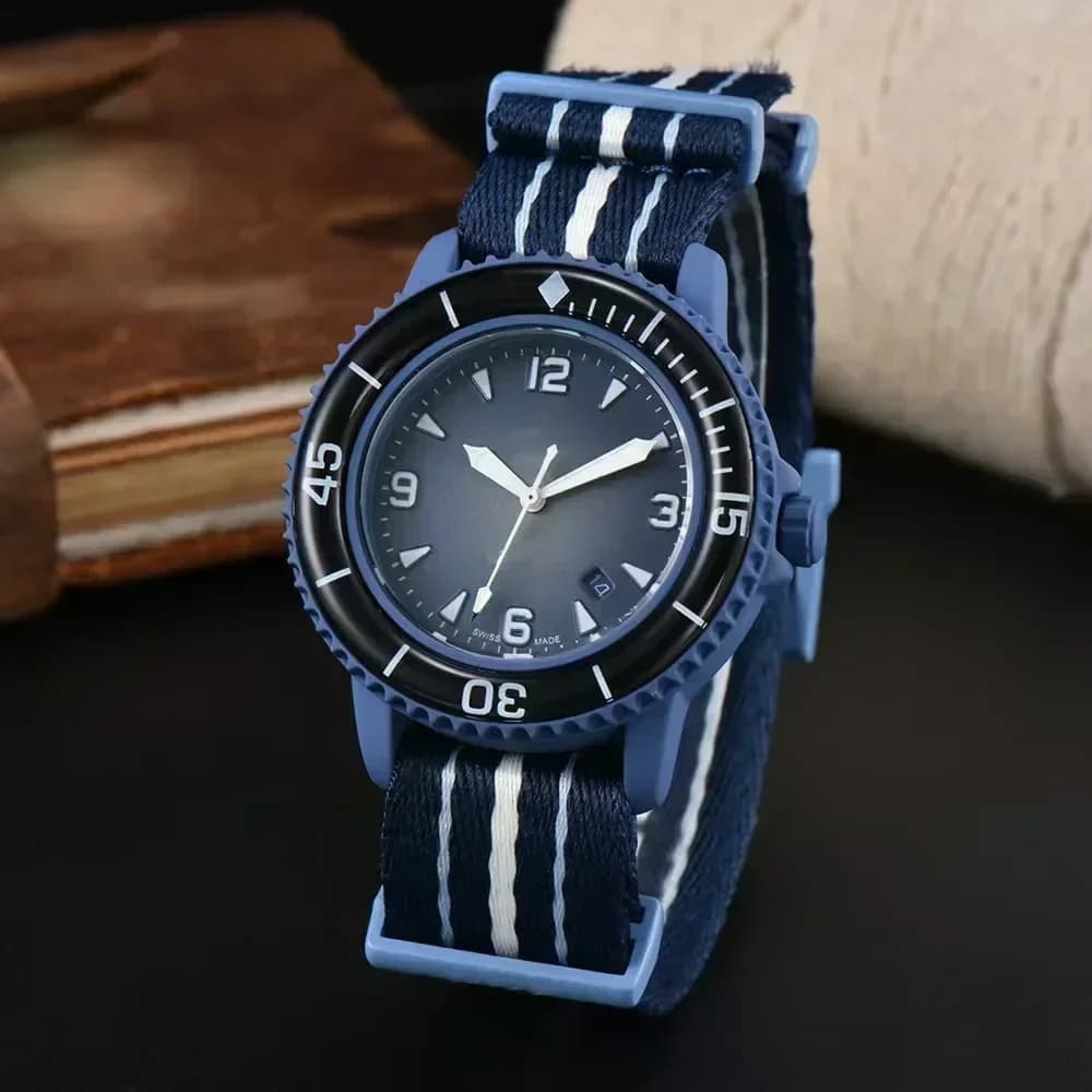 2025 The newest famous design watch men's luxury brand watches Chronograph watch with luxury plastic case Explore Planet AAA Watches +