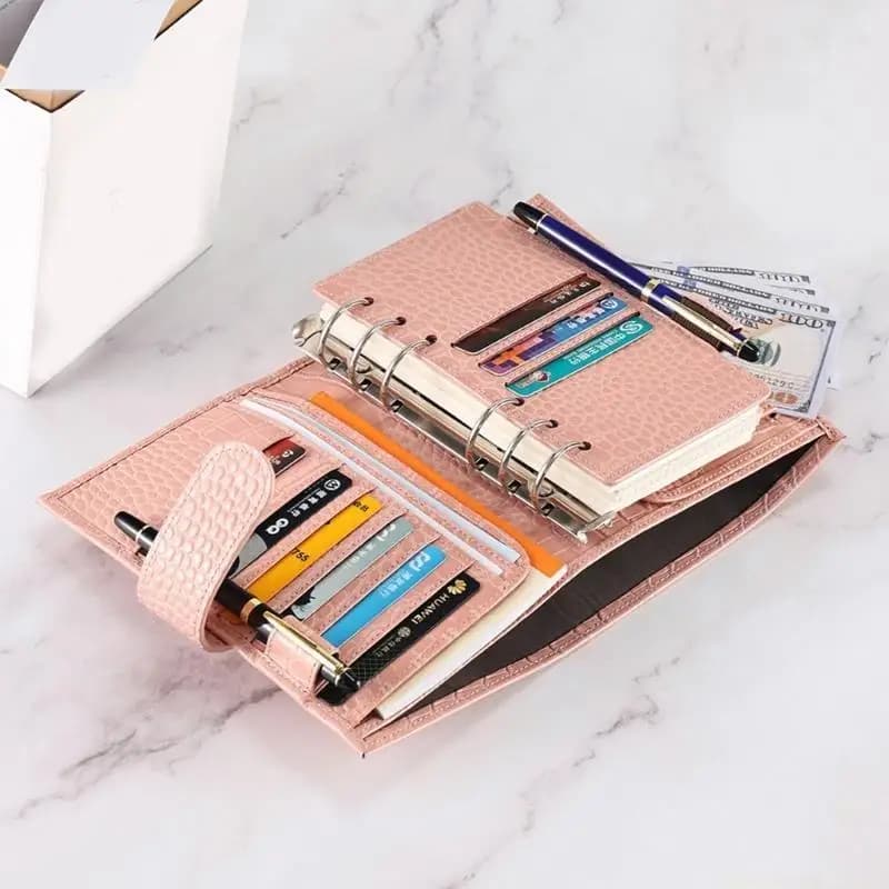 Quaderno con raccoglitore con pagina a righe punteggiate e non rigate, porta carte, tasca multipla per uomo e donna