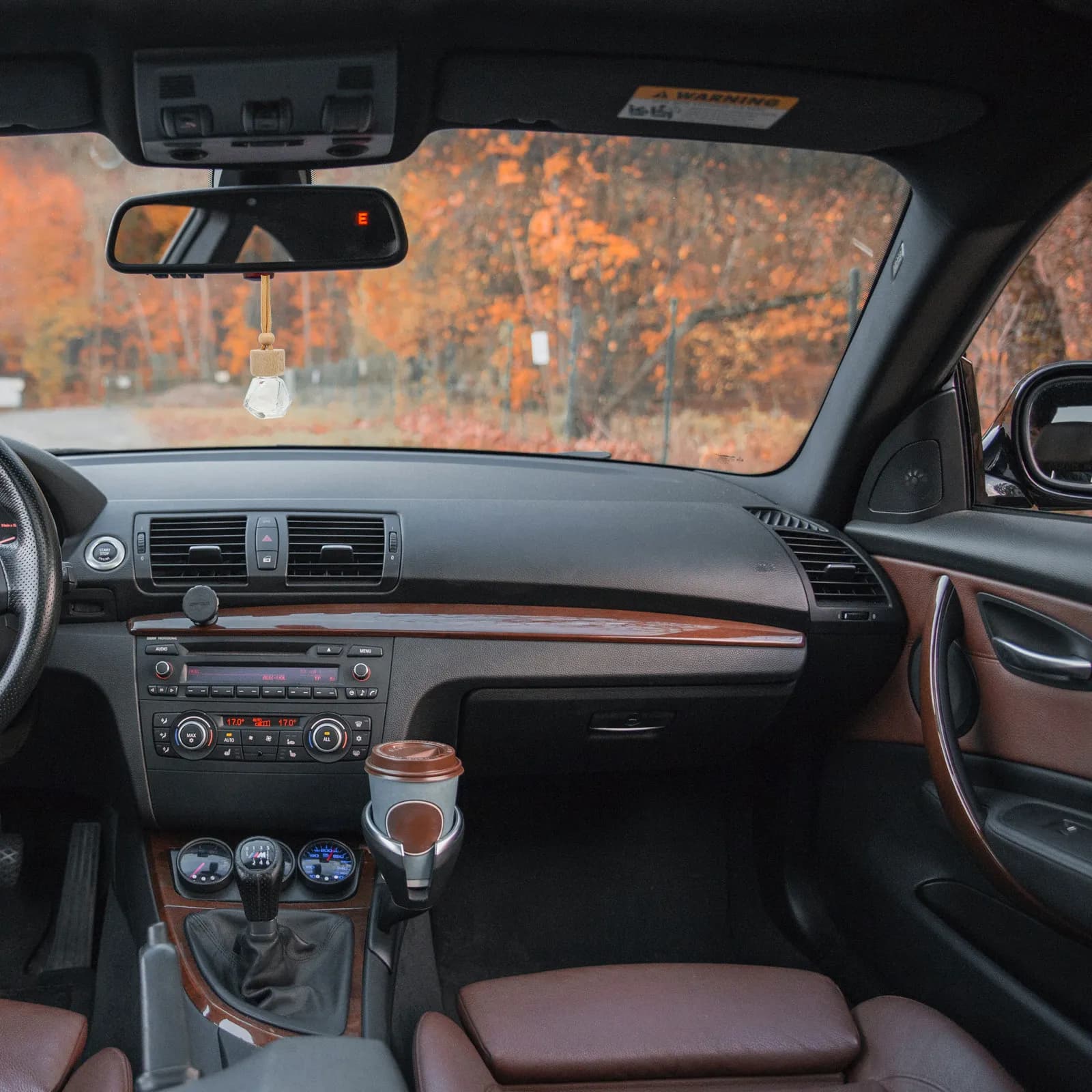 10 Pezzi Bottiglie di Profumo per Auto, Pendenti Vuoti in Vetro Ricaricabili, Diffusore di Oli Essenziali, Accessori da Appendere all'Auto