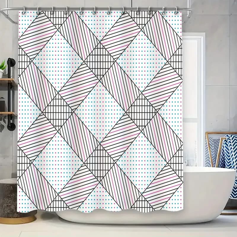 La moderna tenda da doccia con motivo geometrico decora il tuo bagno con strisce nere, bianche e rosa per un tocco audace!