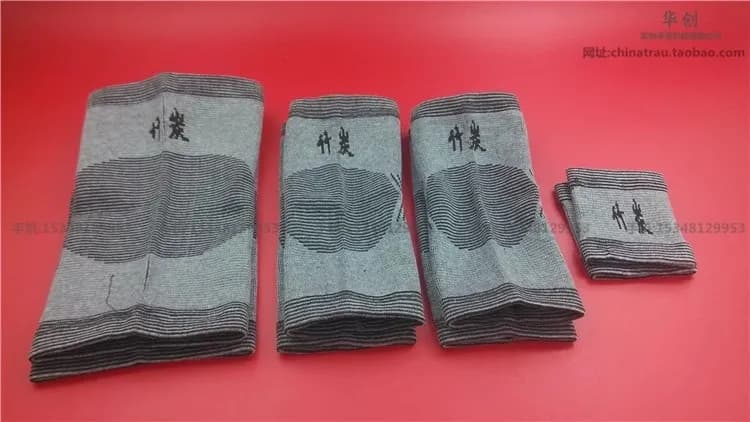 le ginocchiere per tenere la casa mantengono al caldo il ginocchio al carbone, la protezione del gomito, la caviglia e il polso, il supporto del ginocchio, 4 pezzi