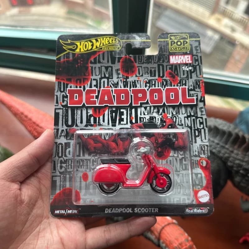 Hot Wheels Premium HXD63 J Case Pop Culture Series Modellino Auto Deadpool Master Of The Universe - Modellini Auto Sorpresa