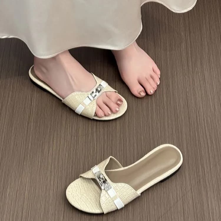 Fashionable Flat Bottom Sandals Women's Half Slippers Summer Design Breathable Slip-On Beachwear Open-Toe Versatile Slippers