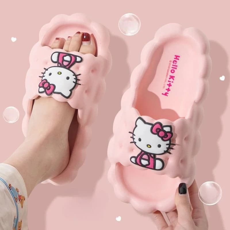 Nice slippers for women Sanrio with character Kuromi, ideal for summer, for home, anti-slip, odorless, inner sandals, wholesale.