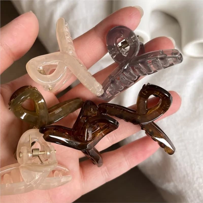 Clip di squalo di piccole dimensioni Coda di cavallo Gadget fisso in altezza Clip per mascella piccola Accessori per clip Bang Clip per copricapo ad alto senso Forcina per donna