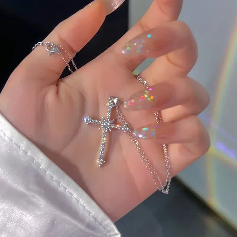 Collana con Ciondolo a Croce in Cristallo Stile Kpop Y2K per Donne, Catena Lucida e Dolce, Accessorio Moda Punk per Feste