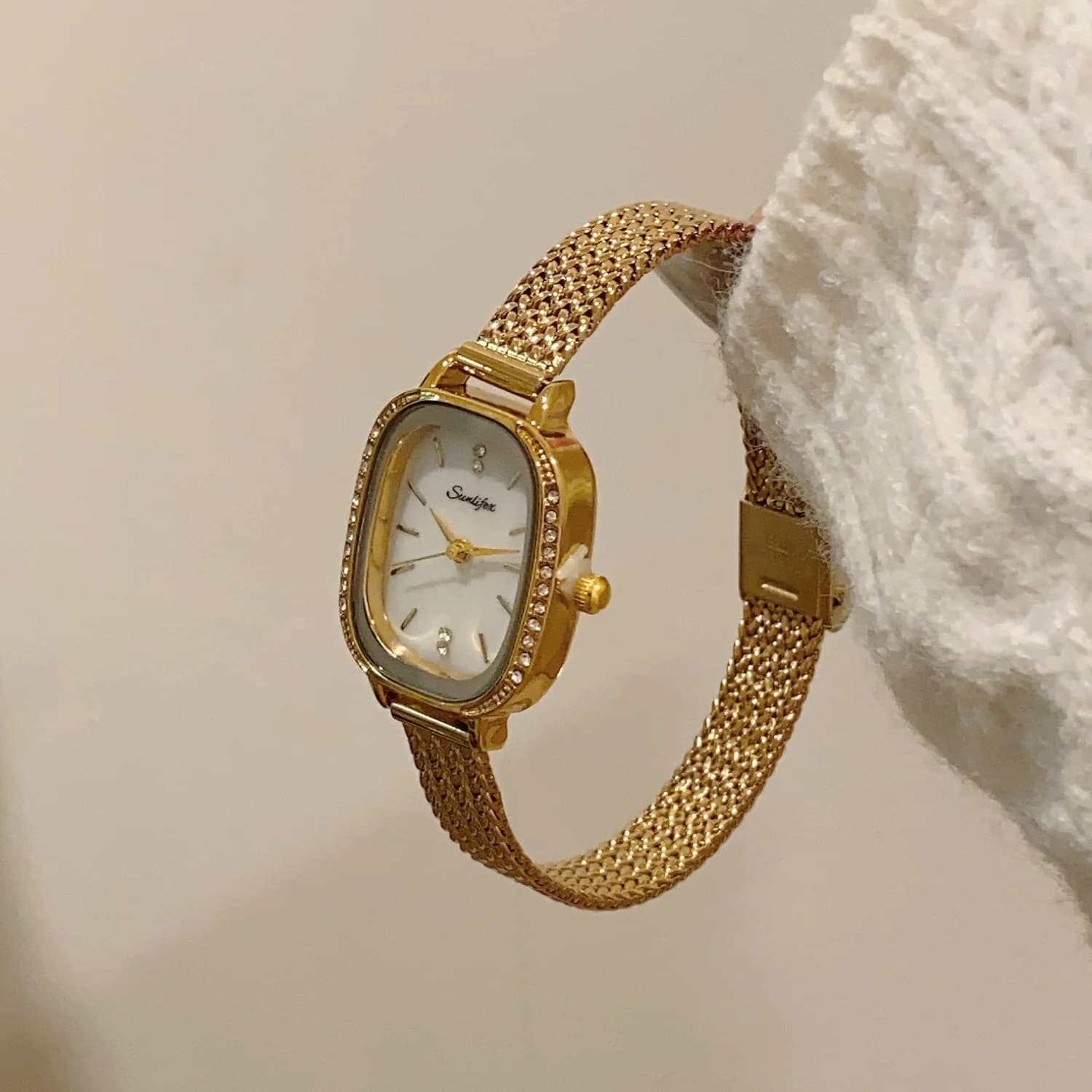 Orologio da Polso da Donna al Quarzo SUNLIFEX Nuovo di Zecca, Lussuoso con Bracciale in Acciaio Dorato, Quadrante Quadrato Compatto