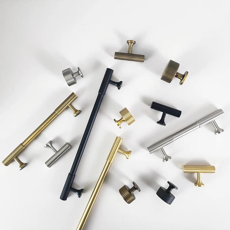 Maniglia per barra del cassetto dell'armadio in ottone a strisce oro nero argento Maniglie lunghe per guardaroba Manopole per mobili testurizzate Manopola per porta