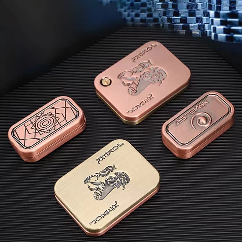 Cursore magnetico a forma di Poker Push Brand Metal Antistress Hand Spinner Adult Anti-stress Spinning Antistress EDC Fidget Toys