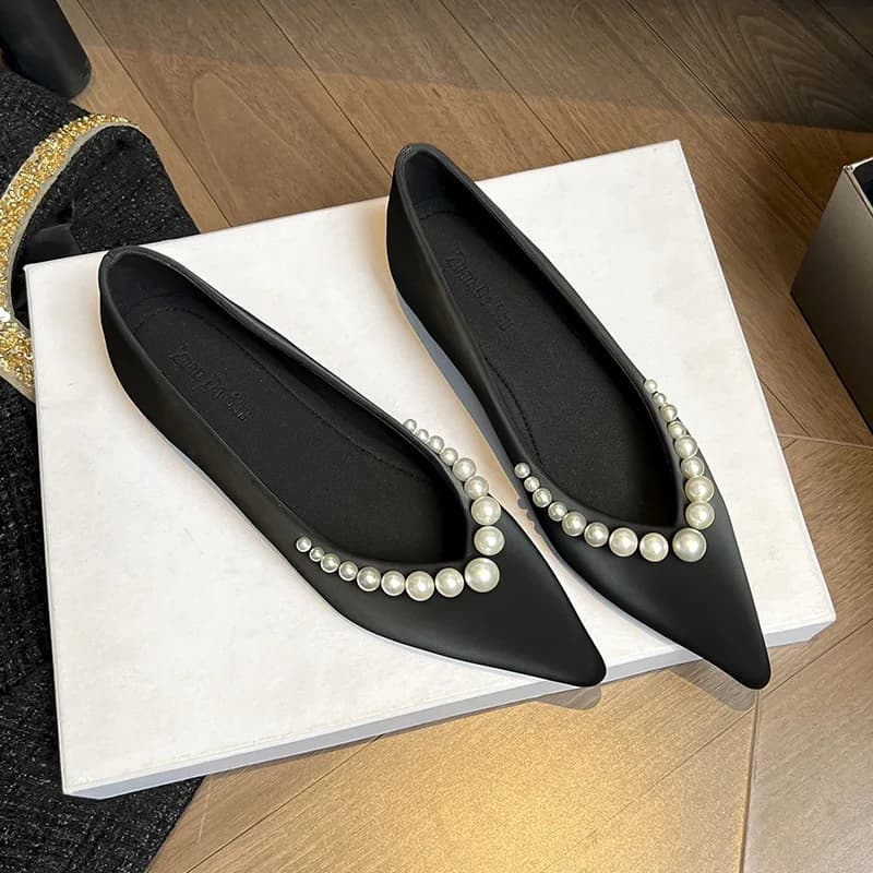 Nuove scarpe da donna Scarpe basse Mocassini slip-on con perle alla moda Ragazza eleganti scarpe a punta con aumento interno