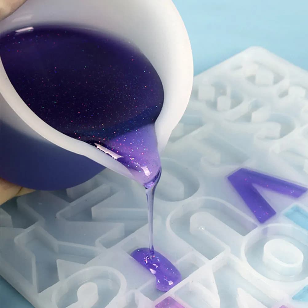Set of 8 Silicone Dosing Cups for Epoxy Resin, Mixing and Measurement Tools, Crafts and Painting Accessories
