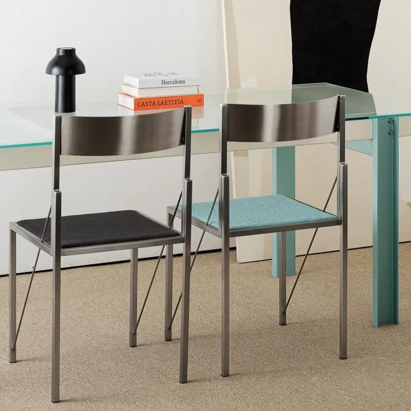 Sedie da pranzo Bauhaus in acciaio inossidabile Sedile con schienale moderno di design Sedia da riunione per conferenze di fascia alta Sedile singolo con gamba in metallo