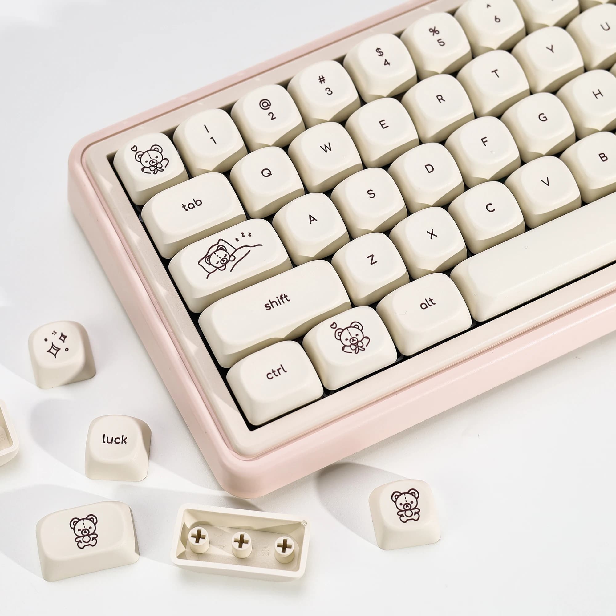 KBDiy Cute Bear Tales Keycaps Stile Retrò Semplice Profilo KOA MOA PBT ISO Keycap Coreano per Kit Tastiera Meccanica da Gaming Fai-da-te 60 Tasti