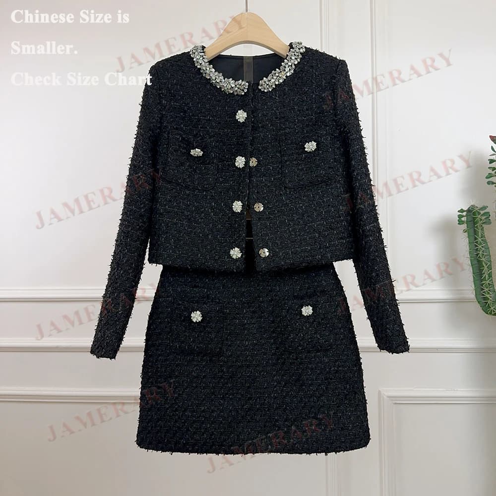Abito in tweed autunnale Set da due pezzi Giacca da donna con diamanti Cappotto doppiopetto Mini gonne corte Abiti invernali Abiti eleganti di marca