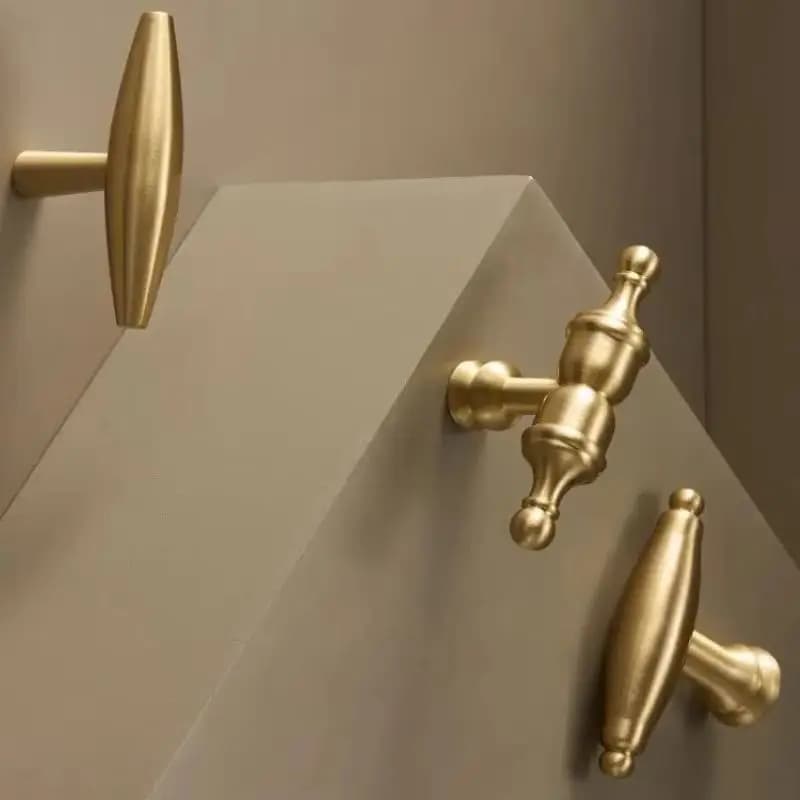 Maniglie a T per camera da letto, maniglie per ante di cucina, maniglie per cassetti in ottone massiccio, stile moderno/linee verticali