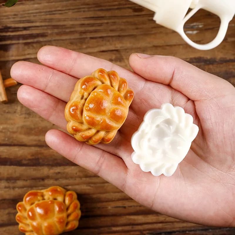 Mini crab moon cake mold new hand-pressed household ice sheet flow heart wide style