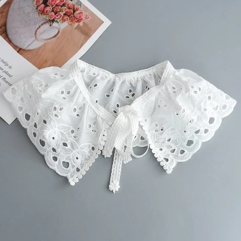 Linbaiway Donna Bianco Scava Fuori Collana Floreale Sciarpa Ricamo Colletto Finto Scialle Avvolge Camicia Estiva per Ragazze Colletto Falso