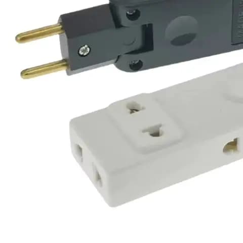 Estensione presa a muro 4 in 1 Presa elettrica UE Adattatore spina da 180 gradi Adattatore da viaggio Convertitore di potenza portatile