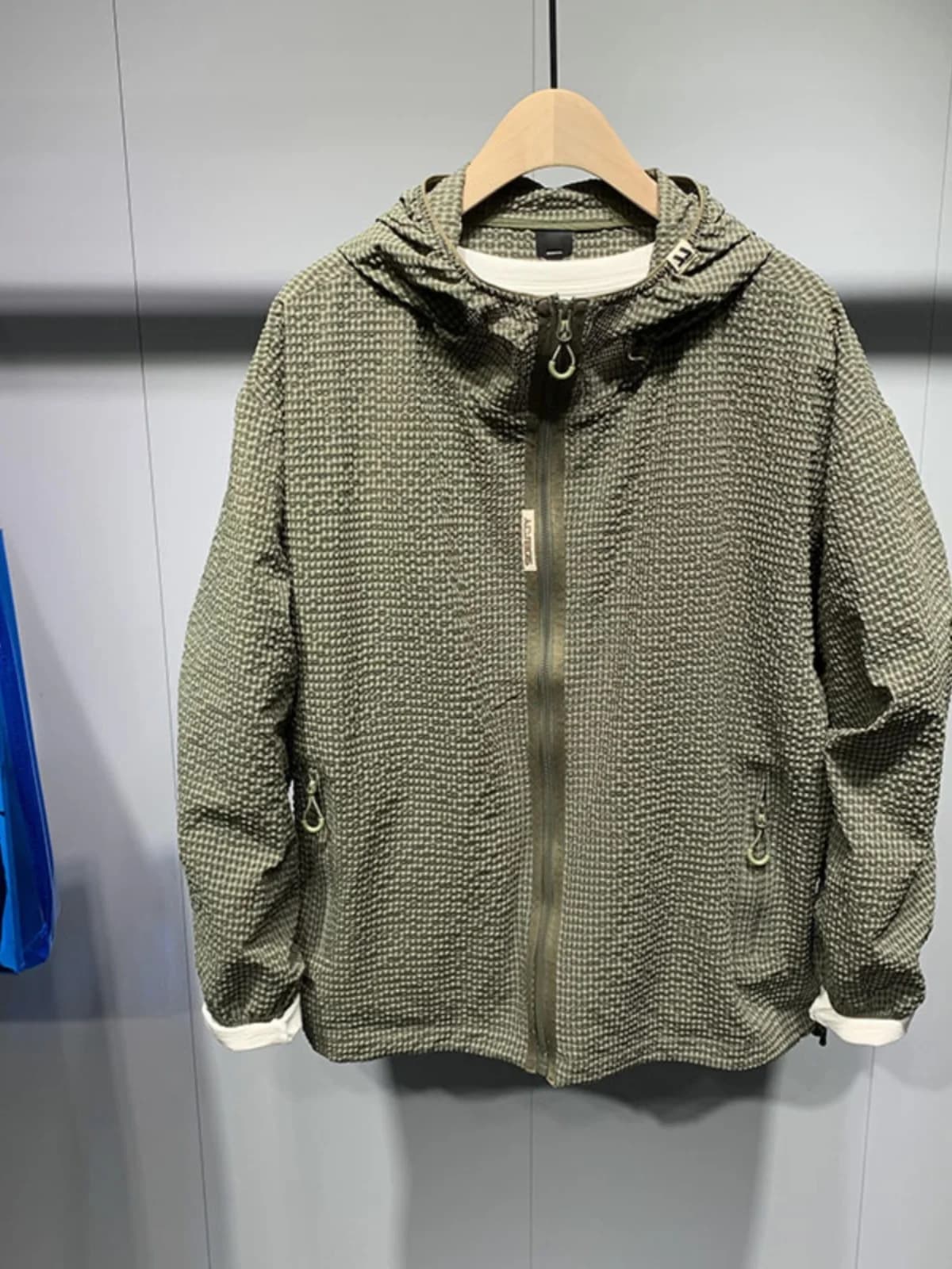 Giacca Estiva da Uomo per Sport all'Aperto con Protezione UV, Cappuccio Rinfrescante e Alla Moda, Abbigliamento Casual con Protezione Solare
