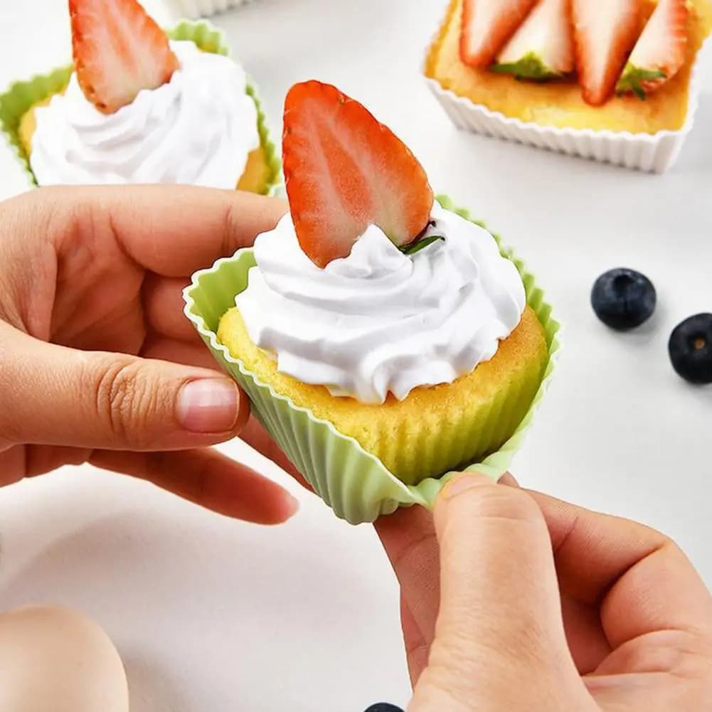 Food Grade Silicone Muffin Cup 12/24 Pcs Silicone Muffin Cups Set Food-grade Reusable Baking Liners Heat-resistant for Kids