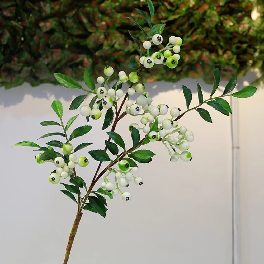Artificial Blueberry Tree with Green Leaves, Plastic Fin Luxury Fruit, Elegant Realistic Plants for Living Decoration