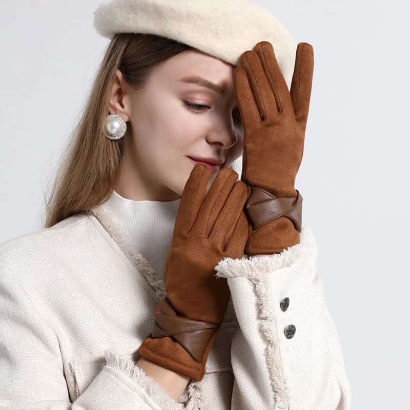Autunno Inverno Donna Moda Elegante pelle scamosciata Mantieni caldo Touch screen Sottile fiocco in pile Guanti carini Guida ciclismo antivento