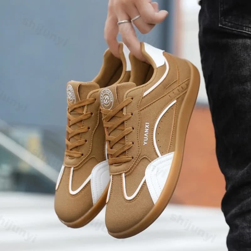 Men Sneakers 2025 Spring Autumn New Lightweight Comfortable Non Slip Running Shoes Outdoor Fashion Lace Up Vintage Casual Shoes
