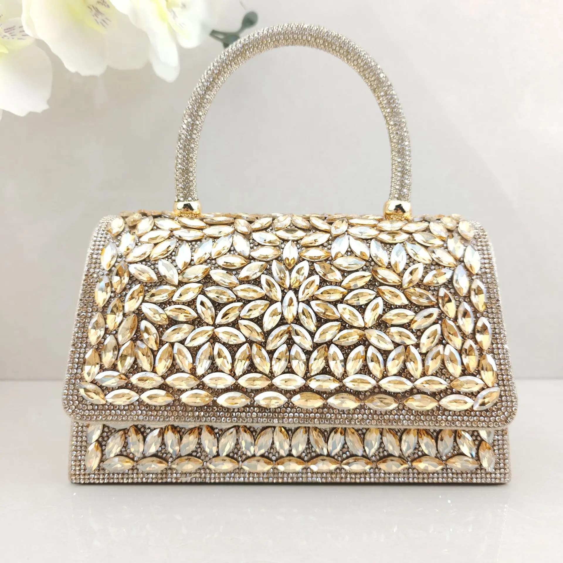Ladies Shoulder Bag Delicate Diamond-encrusted Dinner Bag Clutch Bag Ladies Flip Handbag
