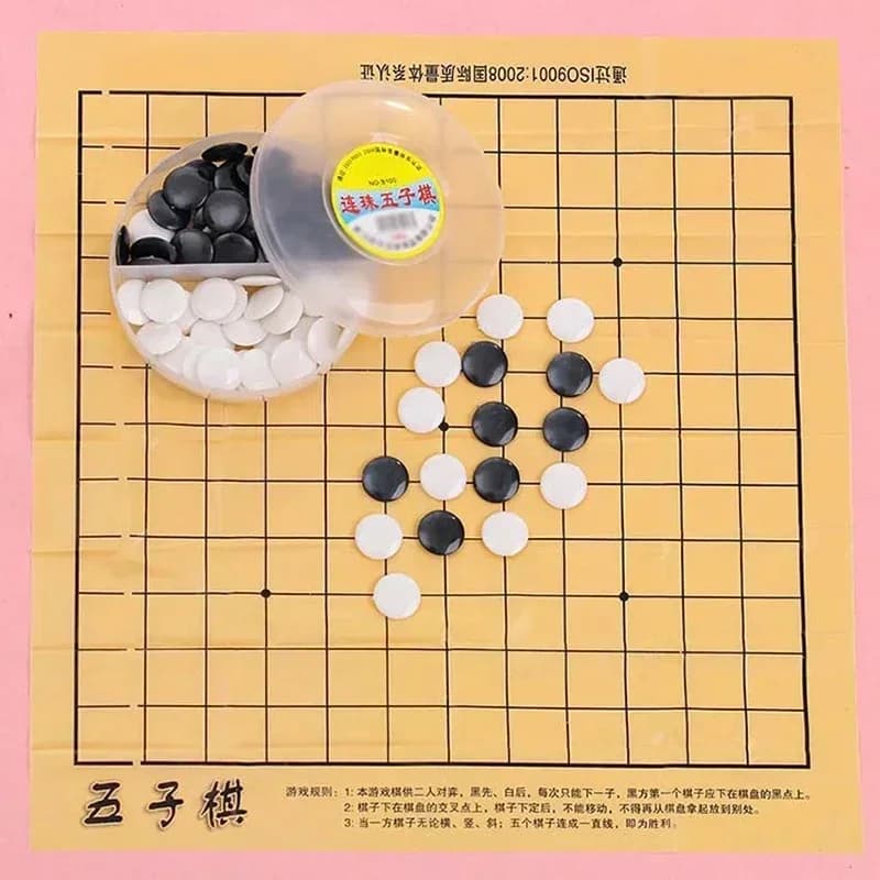 Gioco tradizionale cinese Go Renju Backgammon Robusto pezzo di scacchi in plastica Puzzle per il tempo libero Scacchi Squisito gioco di intrattenimento Scacchi