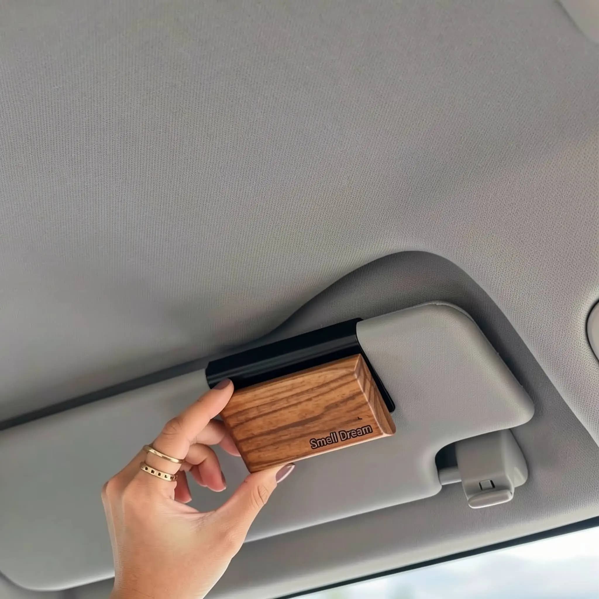 Luxury Lavender Vanilla Scented Wood Block Car Air Freshener Long Lasting Natural Aroma Diffuser