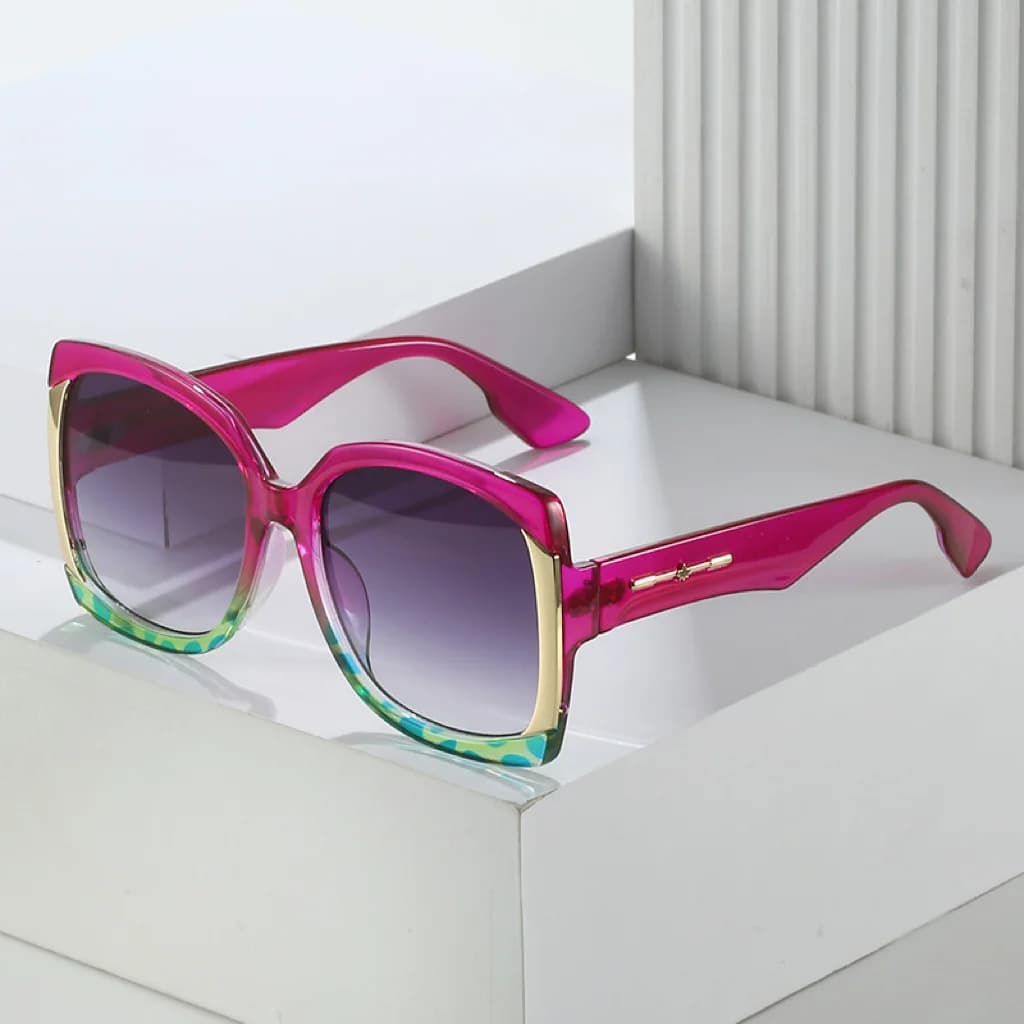 New Large Frame Personality Light Luxury Sunglasses Car Sunglasses 5601