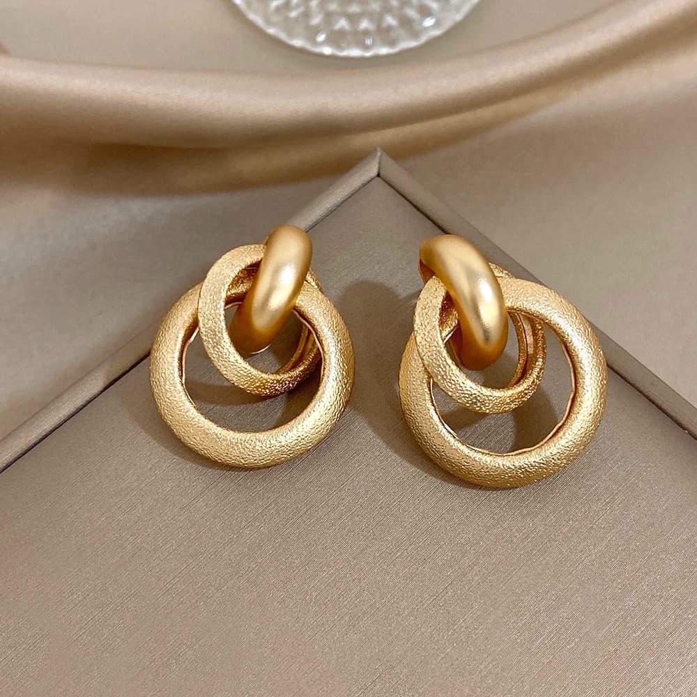 Orecchini a Tre Anelli Intrecciati Opachi Greatera, Nuovo Stile Circolare Intrecciato in Lega Metallica, Accessorio per Orecchie da Donna in Stile Europeo e Americano